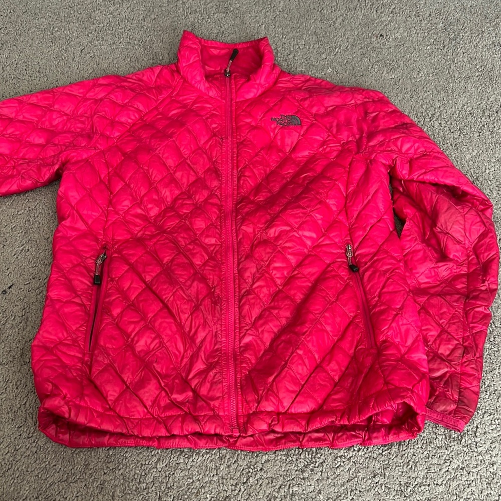 North Face size medium thermoball coat